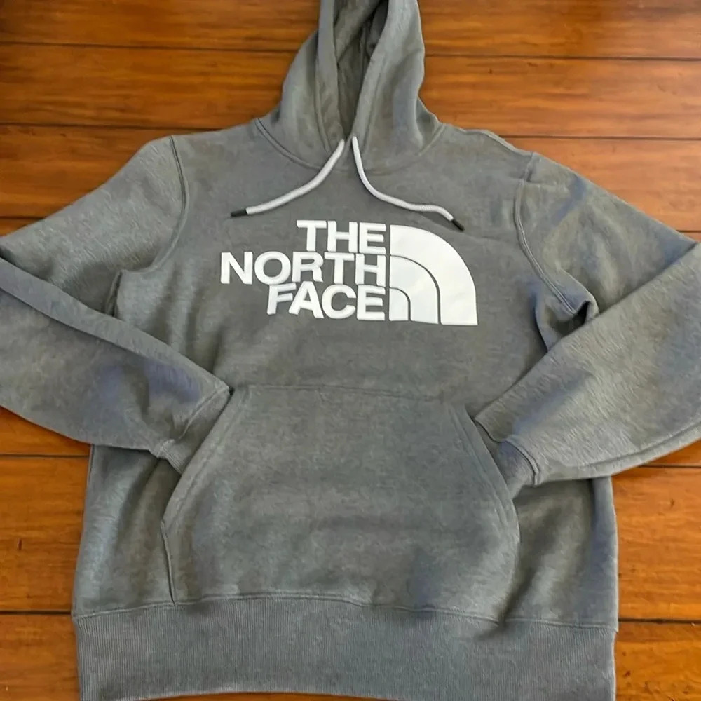 The North Face Gray Hoodie Men’s Size Small Excellent Condition